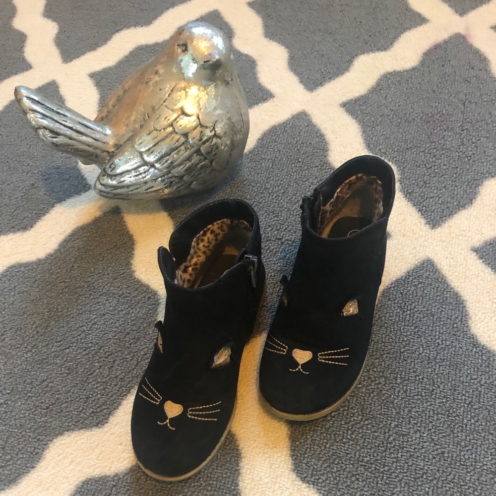 Cat & Jack Booties